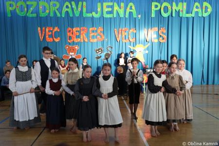 MI SMO SVET, MI SMO OTROCI